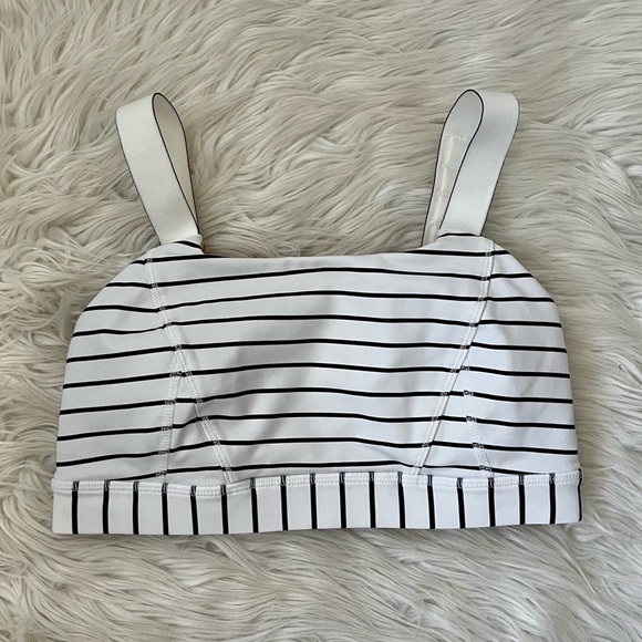 {Lululemon} Adjust Me Bra in Quiet Stripe White Deep Indigo - Women's 4 - Picture 1 of 8